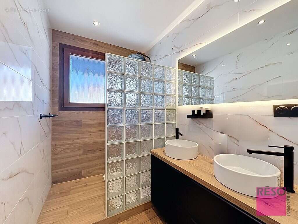 Appartement à ANNEMASSE