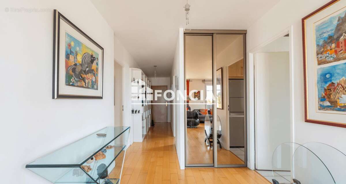 Appartement à SAINT-GRATIEN