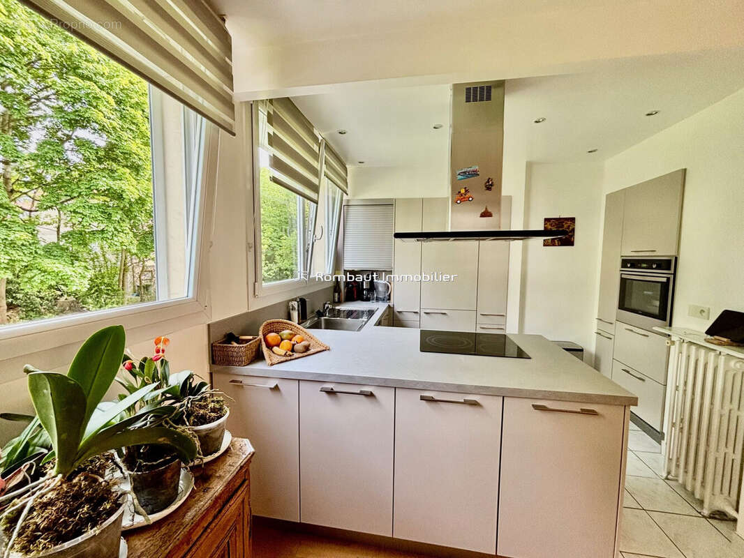 Appartement à LA CELLE-SAINT-CLOUD