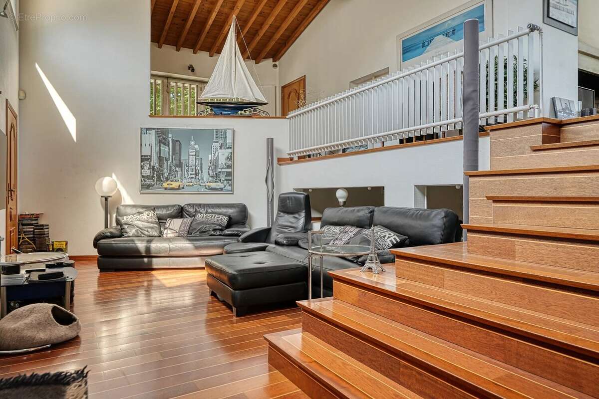 Maison à MONTLIGNON