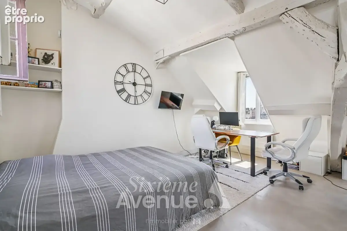 Rue saint-antoine - dernier etage - vues - 35.16 m² loi carrez - 44.98 m² au sol - photo 5