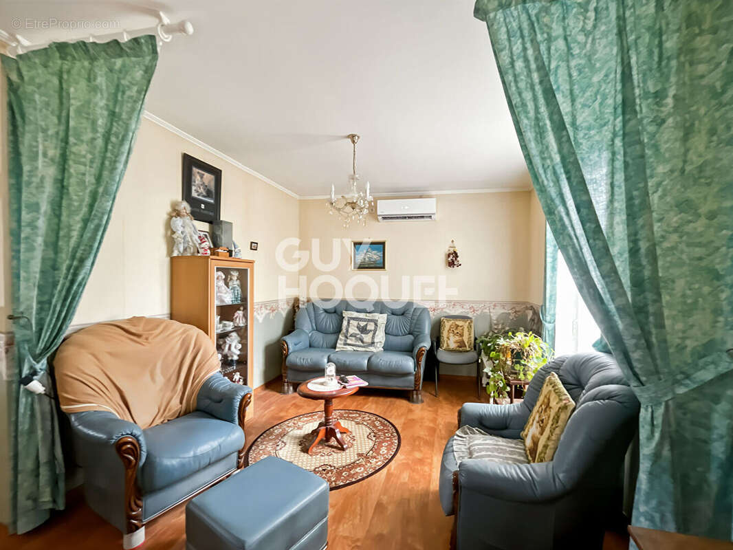 Maison à MAUPERTHUIS