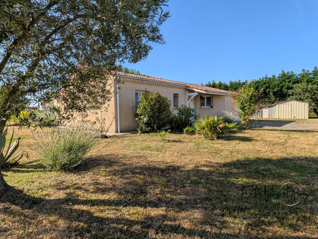 Maison à AILLAS