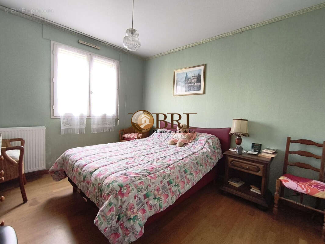 chambre 1 - Appartement à VOIRON
