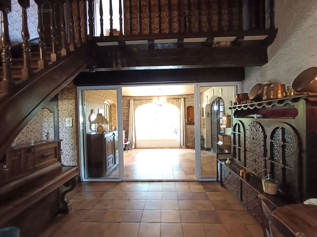 Maison Toulonjac 10 pièces 236.2 m2 - photo 5
