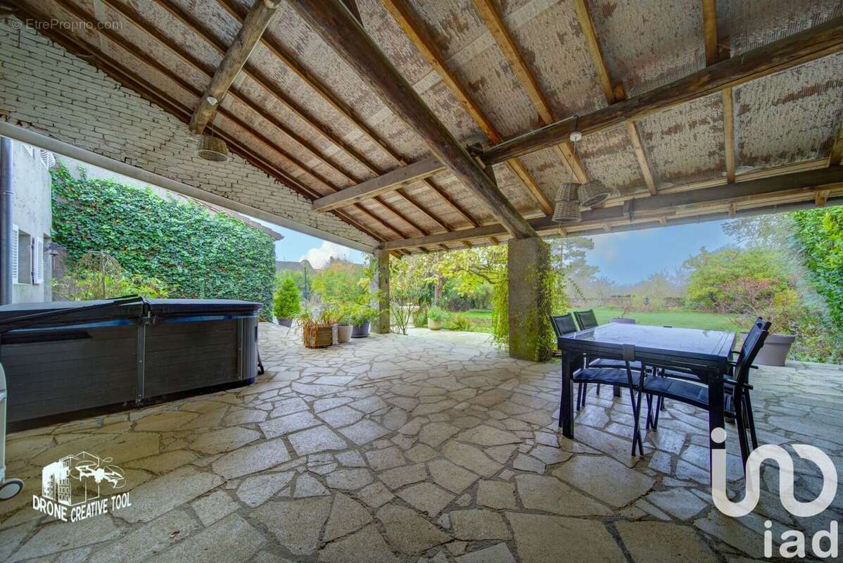 Photo 5 - Maison à MONTOIS-LA-MONTAGNE