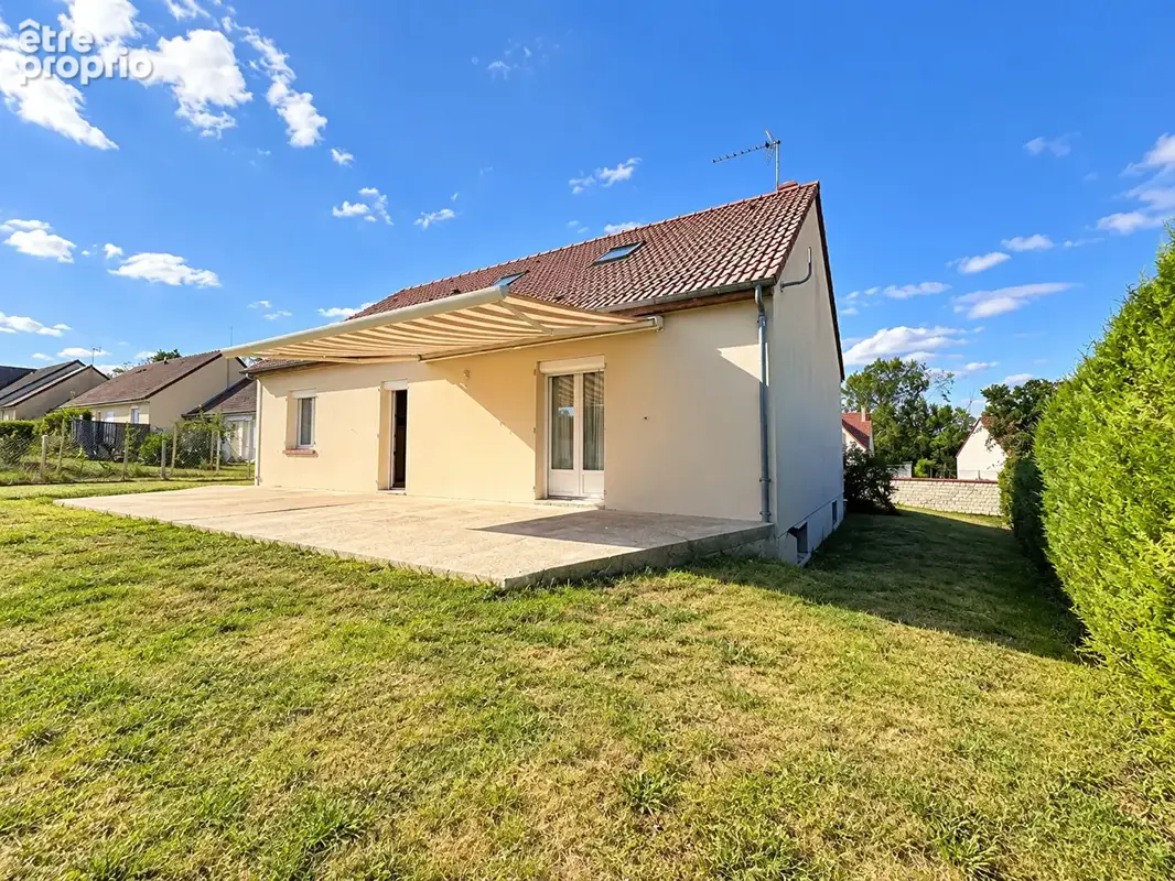 Pavillon proche de courville-sur-eure  beaux volumes et grand jardin - photo 2