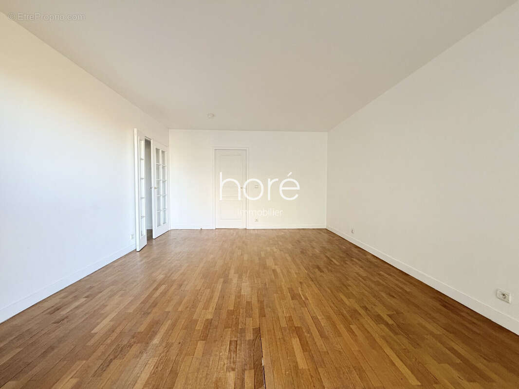 Appartement à LEVALLOIS-PERRET