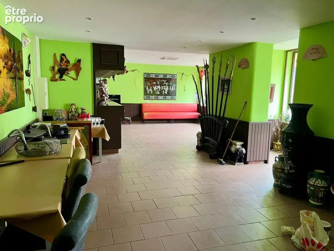 À vendre, restaurant avec murs et fonds de commerce, situé dans le secteur de Toulon Ouest - photo 2