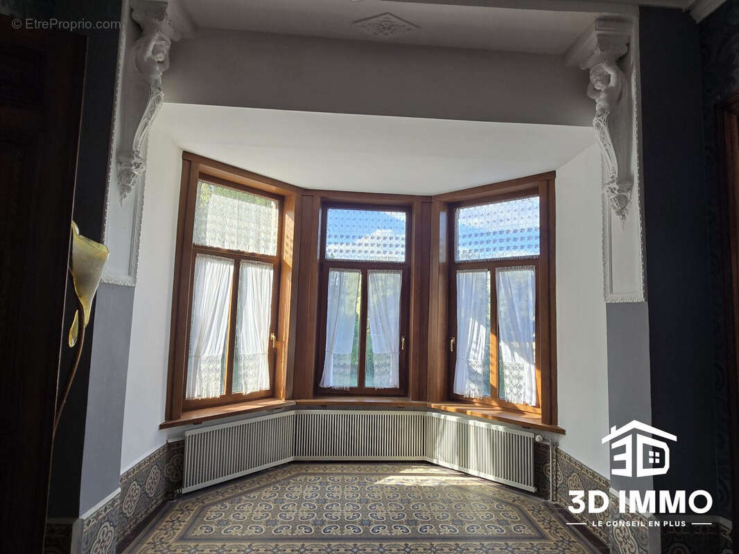 Maison 189 m² à Eppe-Sauvage  - photo 6