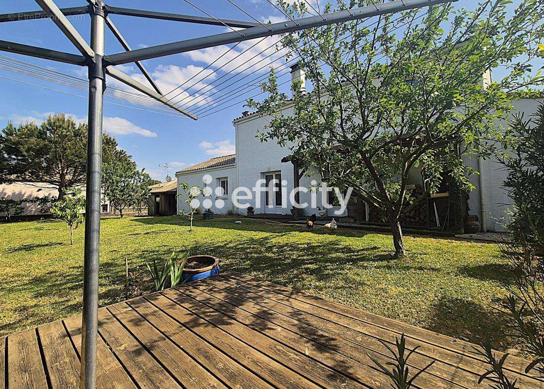 Maison à SAUJON