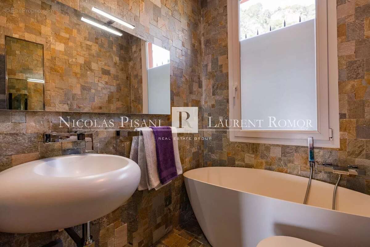 Appartement à VILLEFRANCHE-SUR-MER