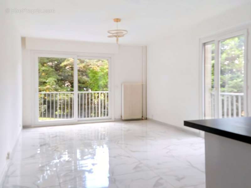 Appartement à RIS-ORANGIS