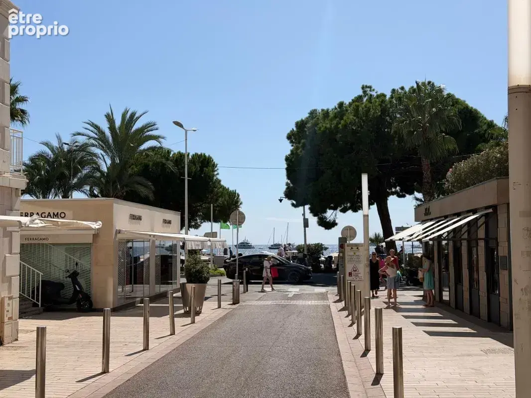  Cannes Carré d'Or — 2 pièces 38 m² traversant, face Croisette - photo 2