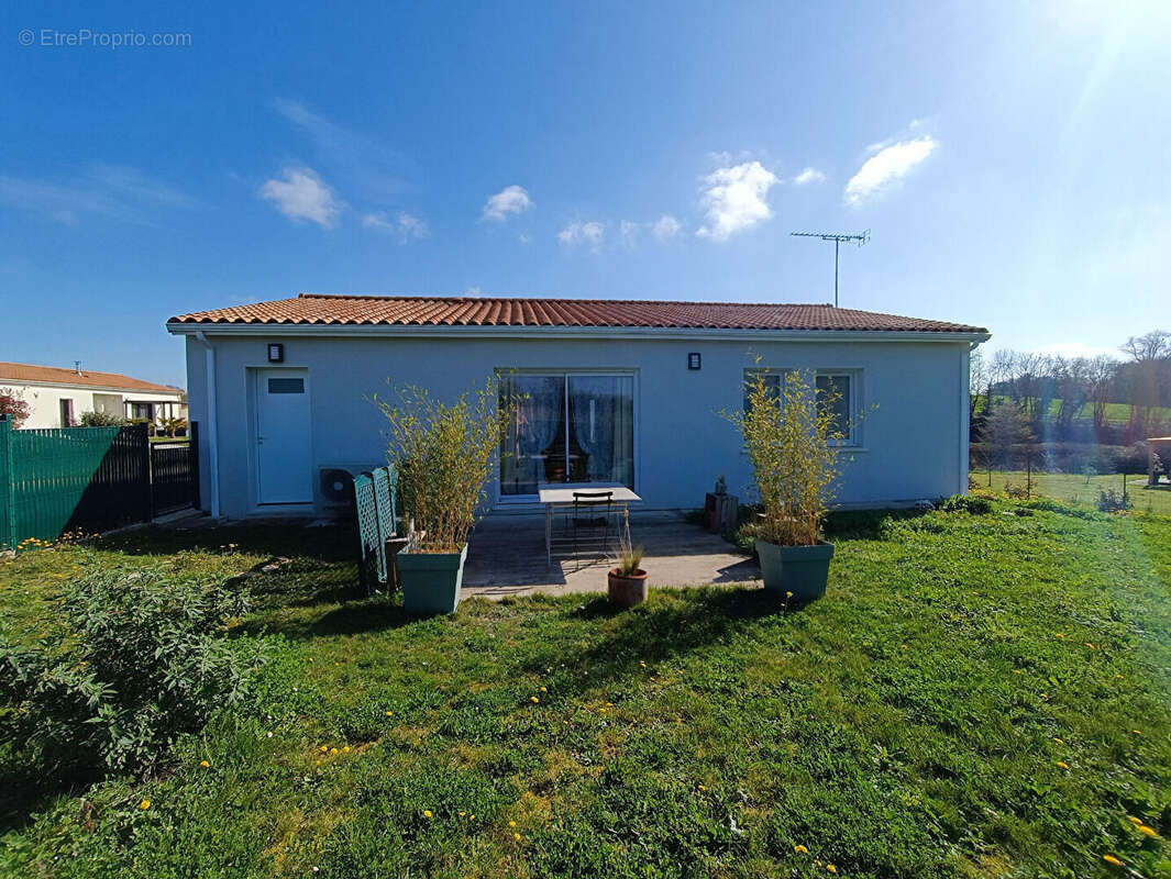 Maison à ROUILLAC