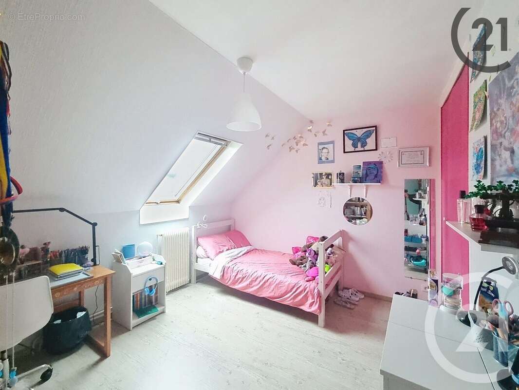 Maison à BRIE-COMTE-ROBERT