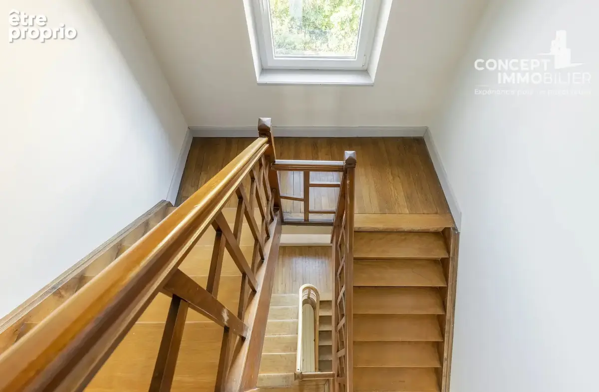 Maison de caractère – 180 m² – Terrasse et combles aménageables - photo 11
