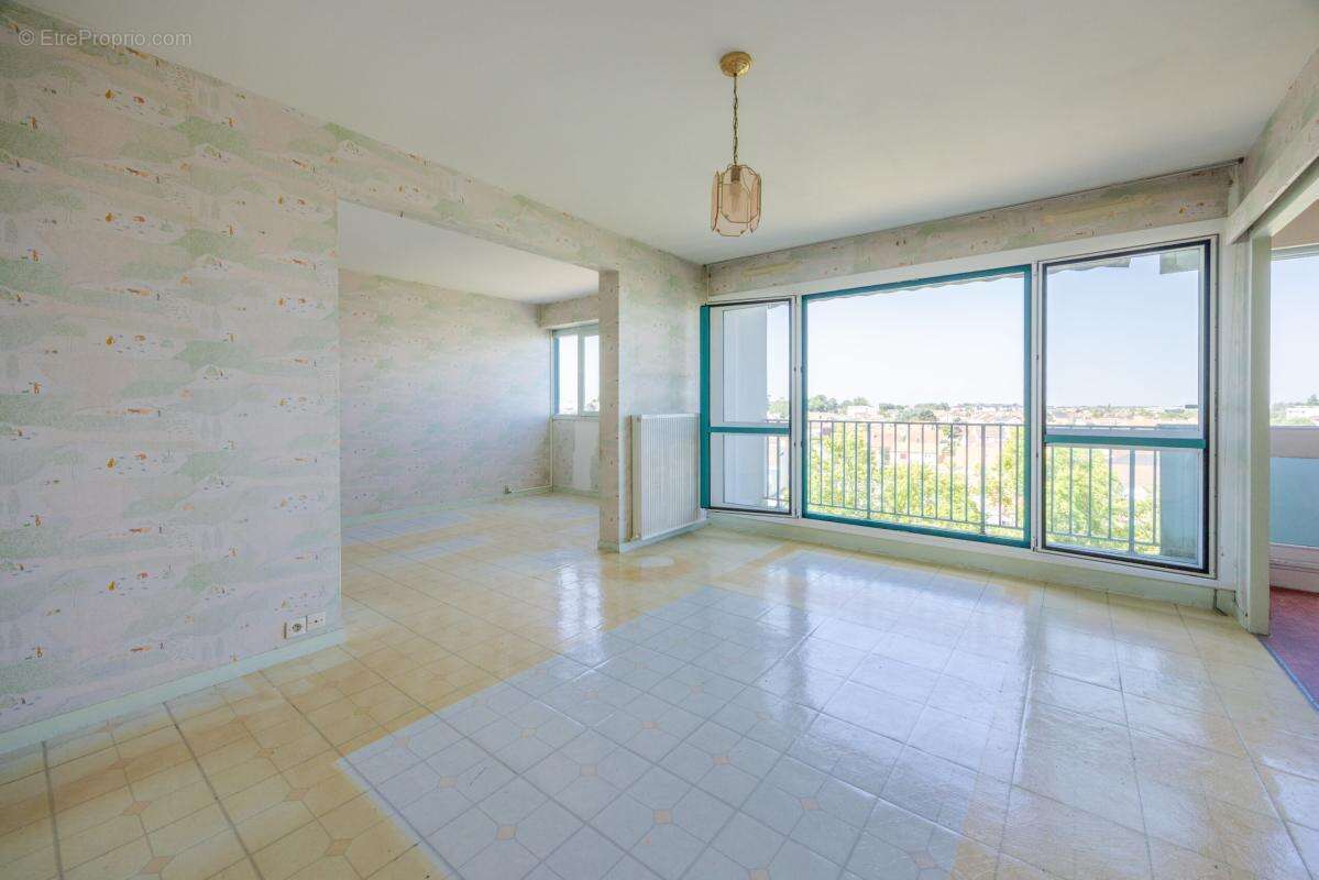 Appartement à REZE