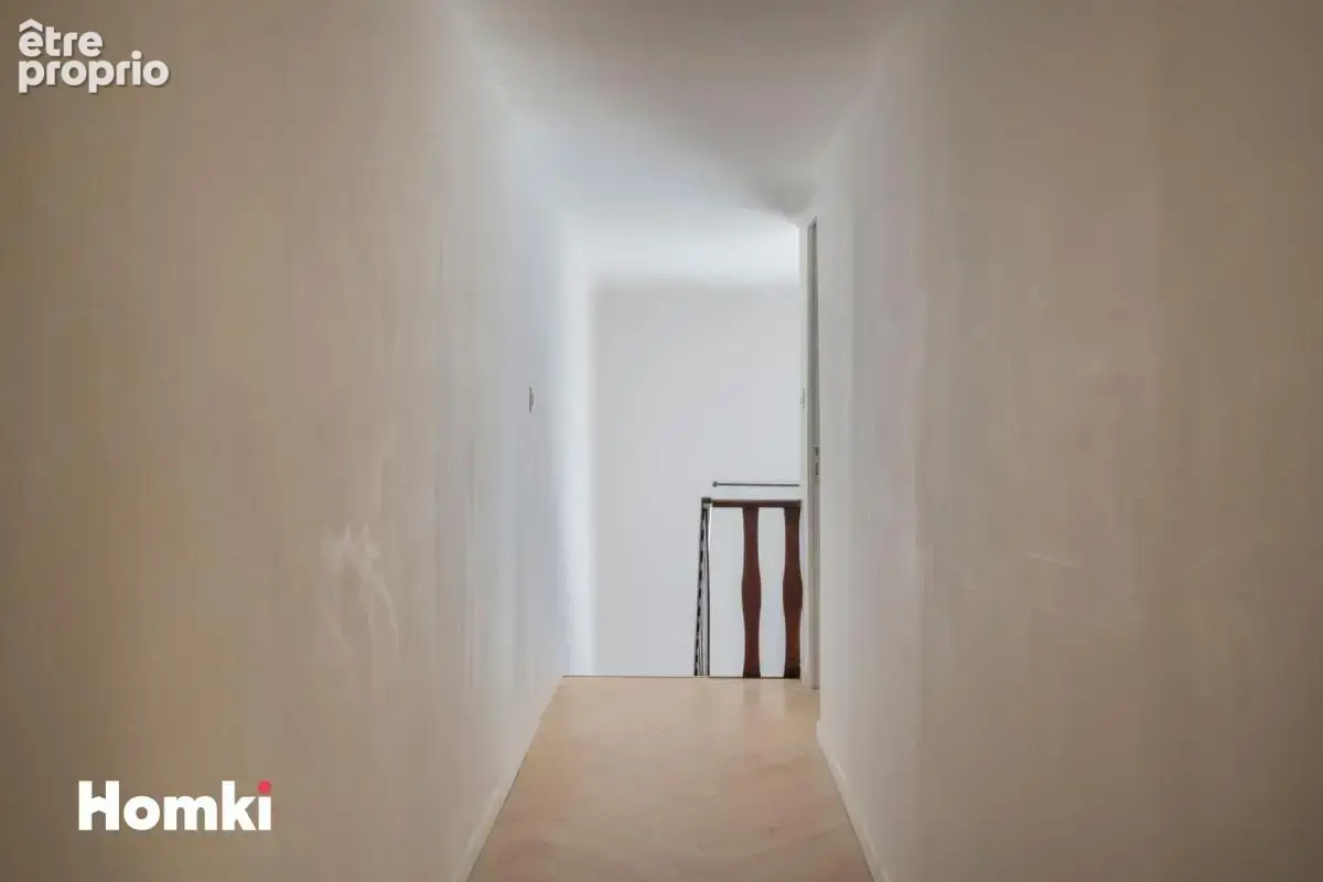 Appartement T5 de 105 m² à Marseille 13002, Rue Chevalier Paul - photo 18