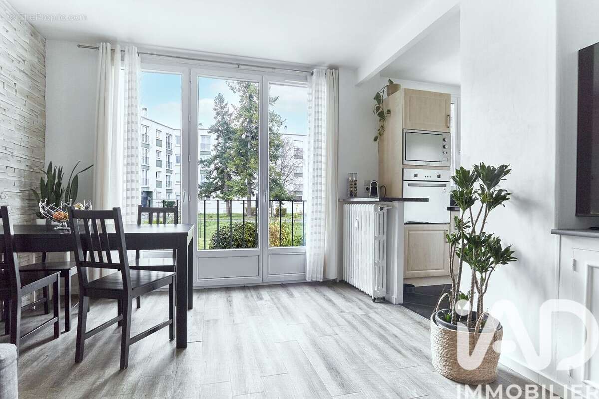 Photo 2 - Appartement à MONTESSON