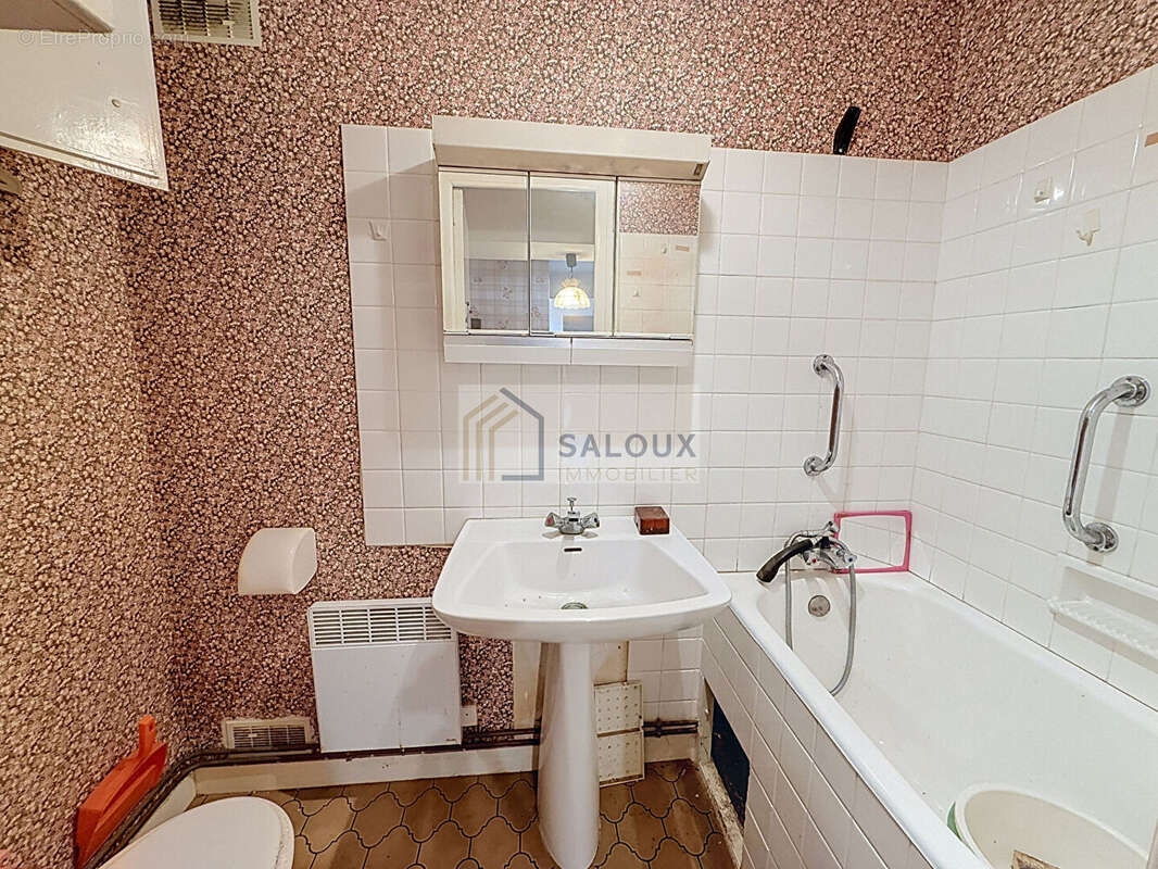 Immeuble ancien à Noyal-Muzillac - idéal investissement - photo 9