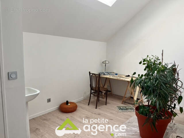 Maison à JALOGNES