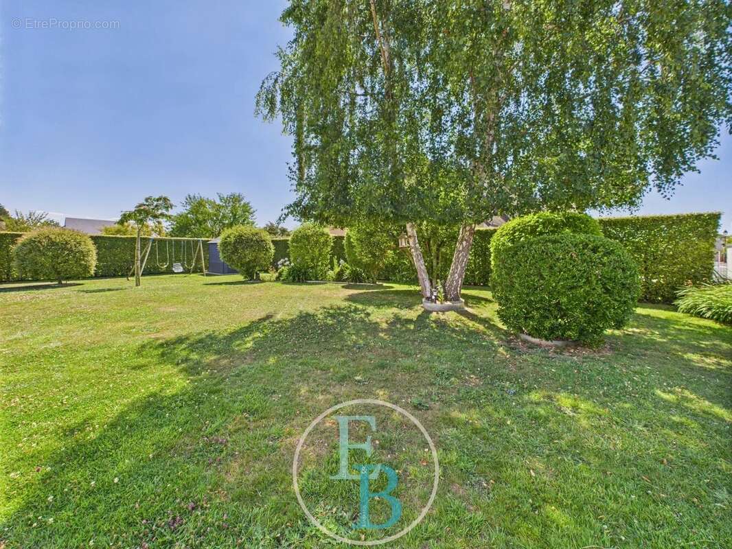Maison - 235m2 - T8 - photo 23