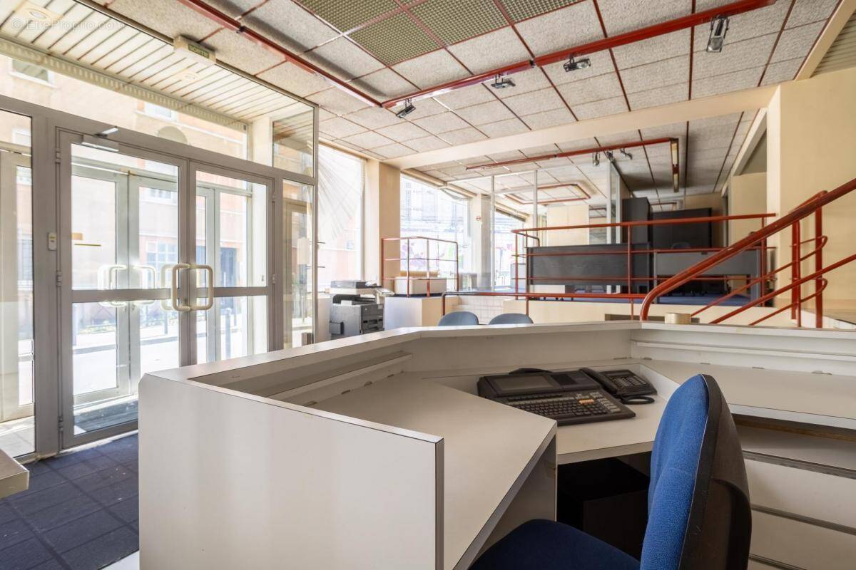 Commerce à PARIS-17E