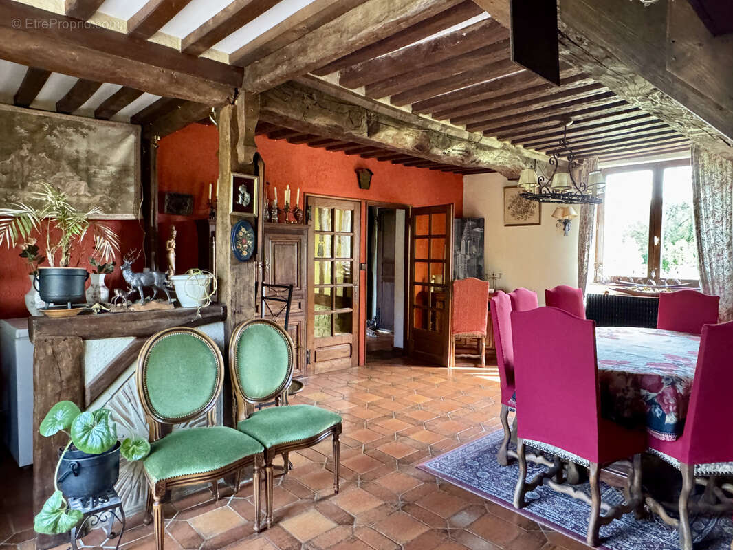 Maison à DOUVILLE-EN-AUGE