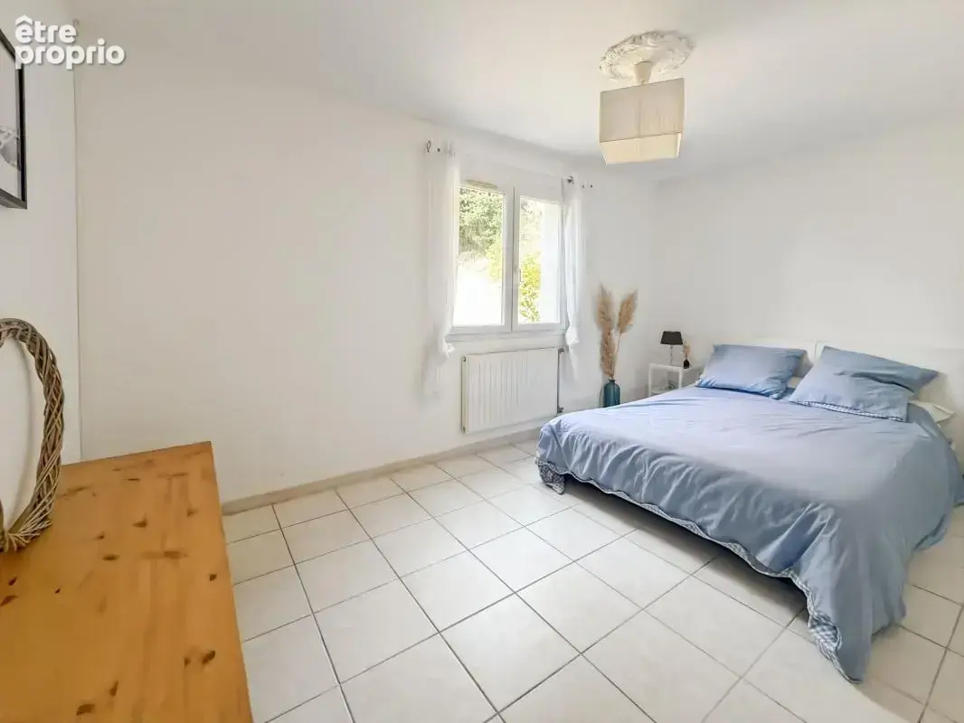 Saint-Georges-les-Bains — Maison Plain-pied 122m² familial dans un havre de paix - 4 chambres - Garage - photo 10