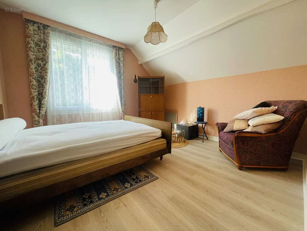 Maison 117 m² à Jumilhac-Le-Grand  - photo 8