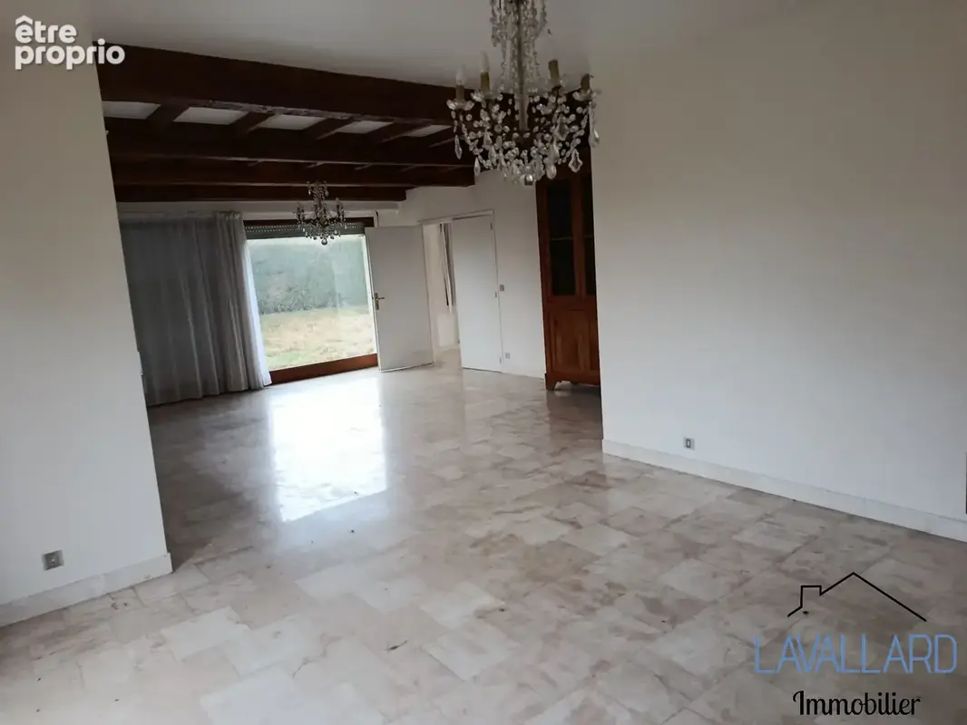 Maison 5 pièces 220 m² à vendre à Airaines (80270) - photo 5