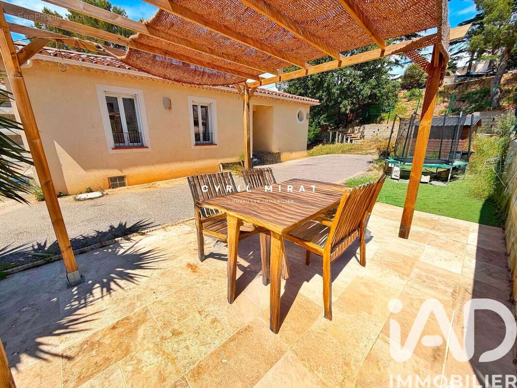 Maison 145 m² à La Seyne-Sur-Mer  - photo 3