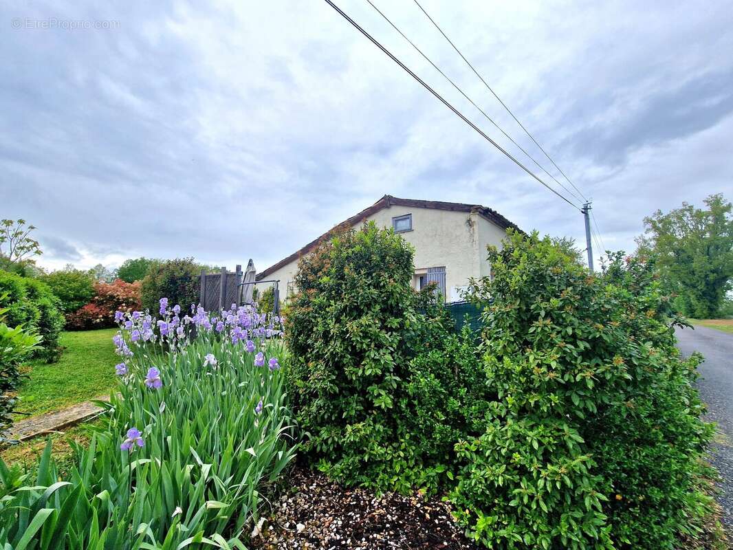 Maison en pierre de 3 chambres avec vue sur la campagne - photo 14