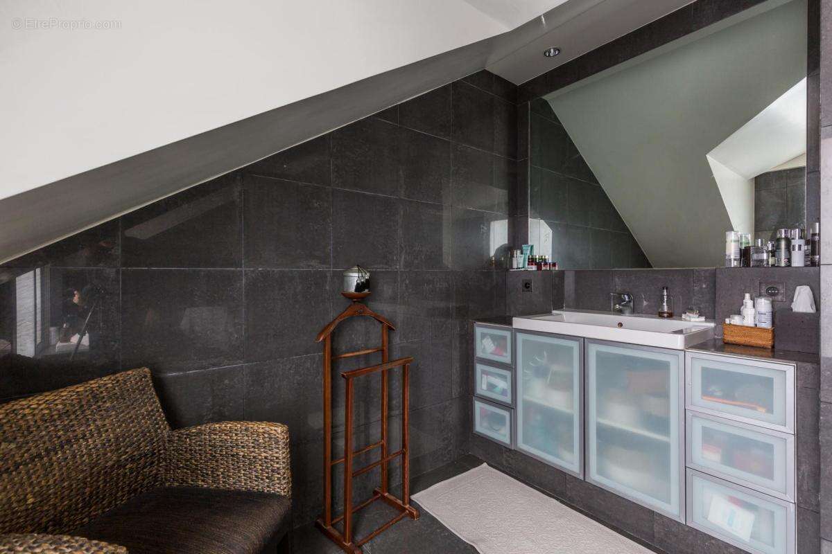 Neuilly-sur-seine / ile de la jatte - exceptionnelle maison 200 m2 habitable / jardin et terrasse - photo 15