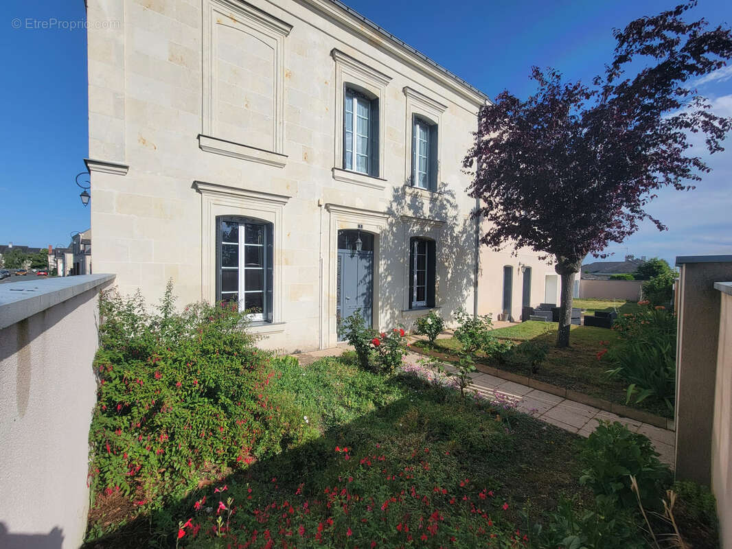 Maison à BRISSAC-QUINCE