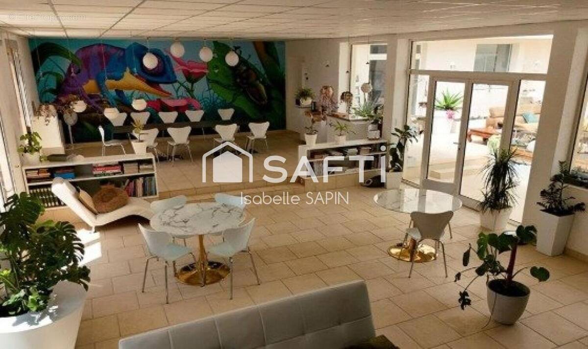 Photo 1 - Maison à NEUVILLE-DE-POITOU