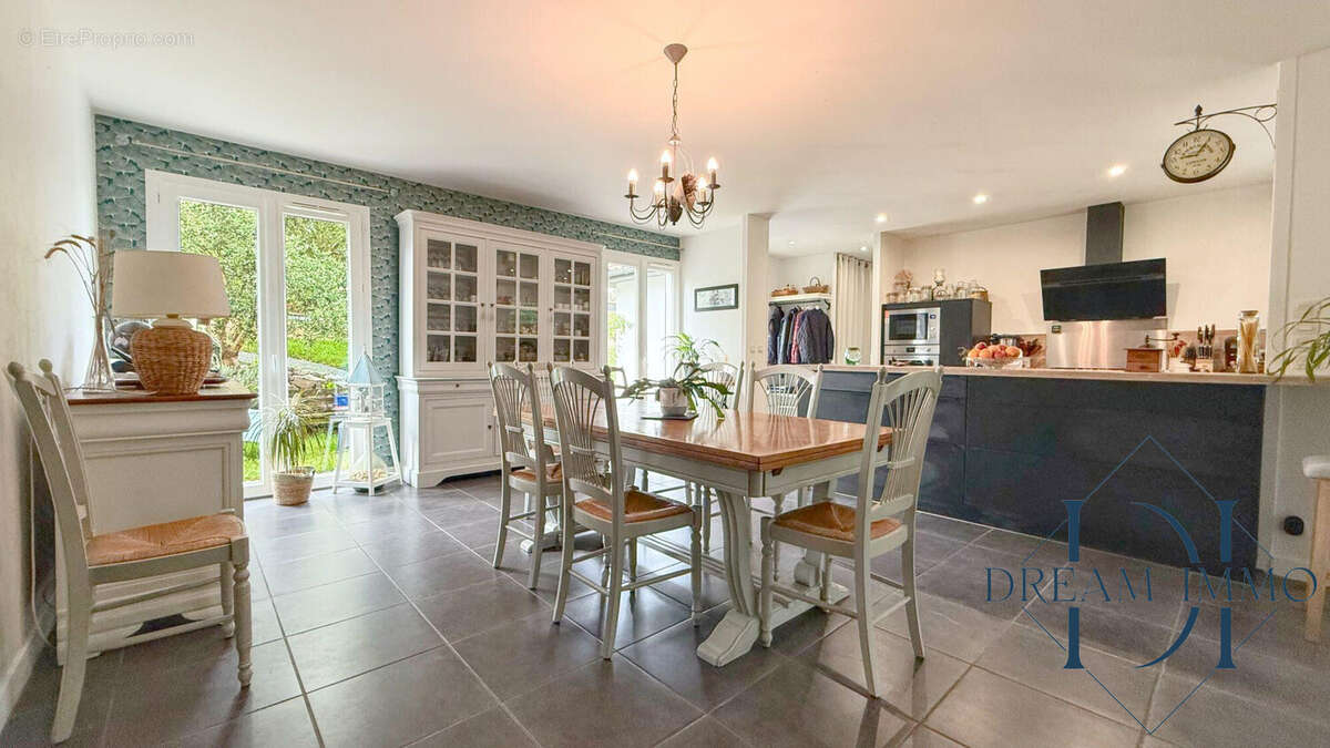 Maison à SAINT-MARTIN-DE-SEIGNANX