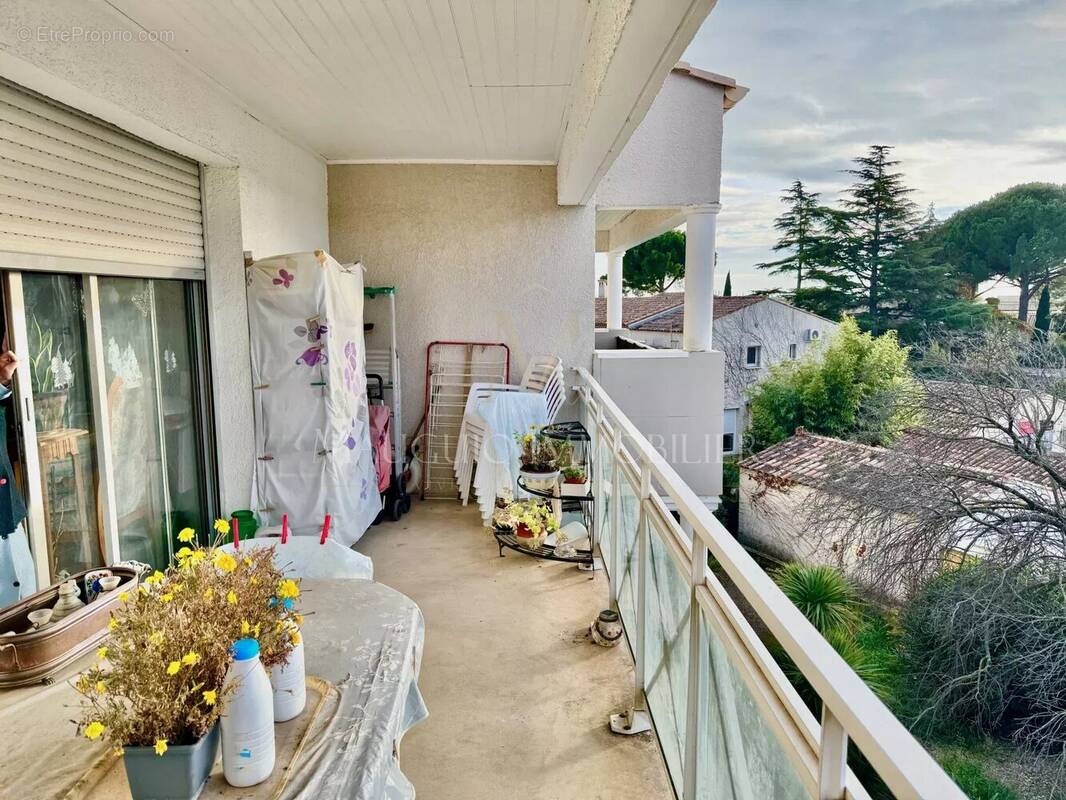 Appartement à MAUGUIO