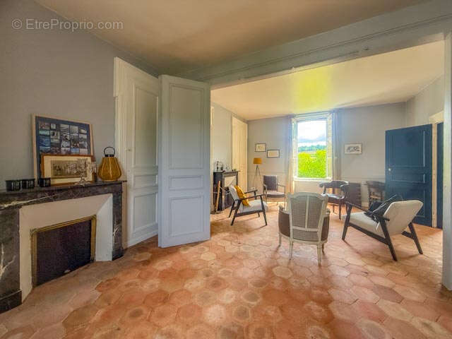Maison à TICHEVILLE