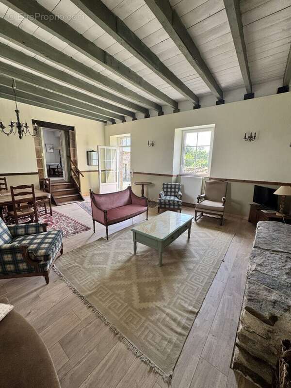 Maison 114 m² à Loguivy-Plougras  - photo 9