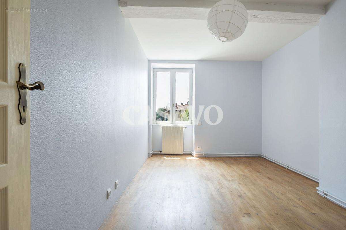 Maison à REVEL-TOURDAN