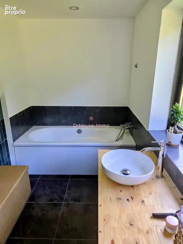 Maison 3 pièces 70 m² à vendre à La Guierche (72380) - photo 9