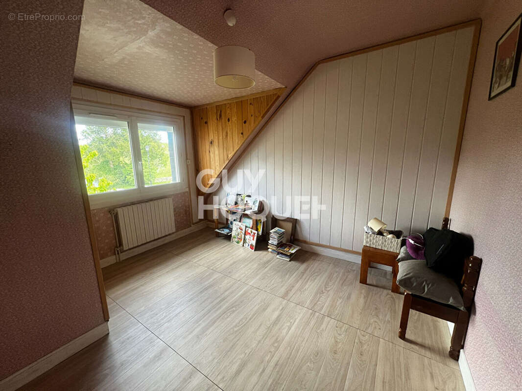 Maison à LE TRONCHET