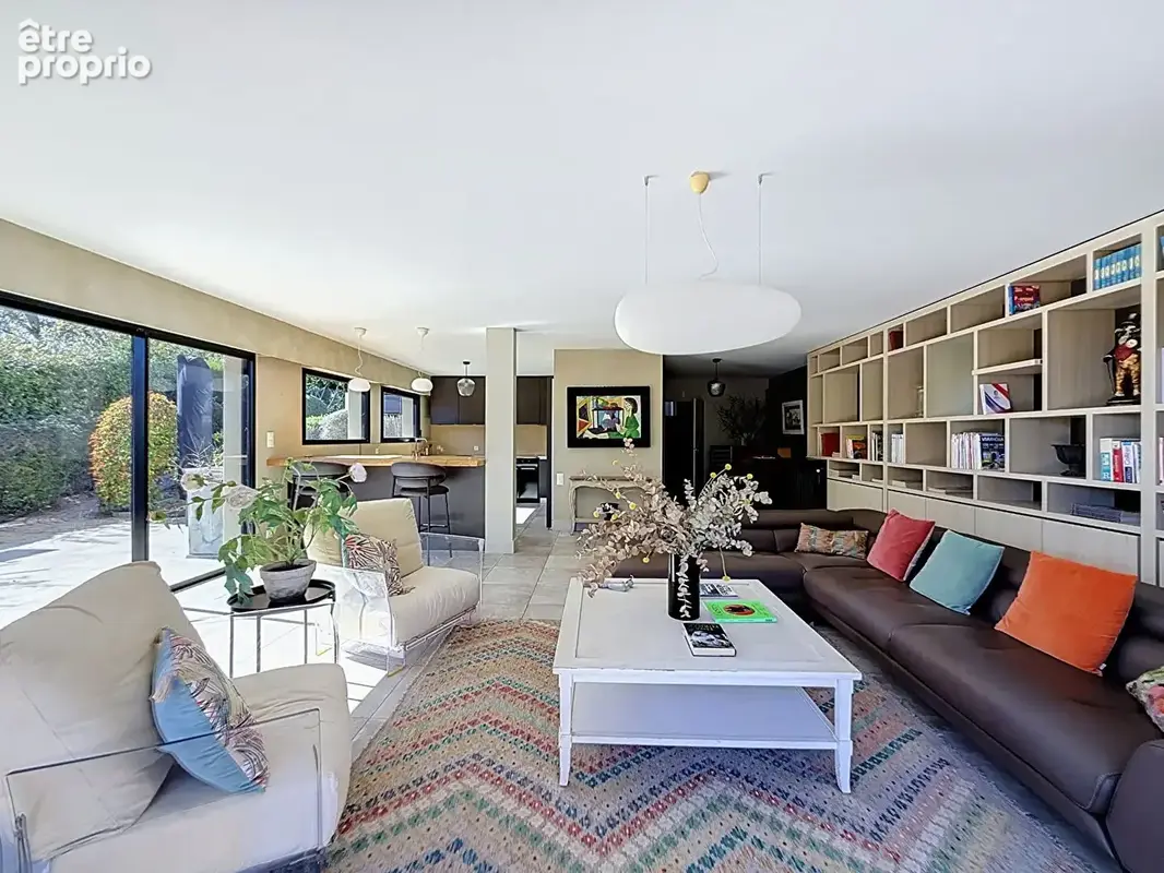 Villa de charme avec piscine, 6 chambres et 1 500 m² de terrain, dépendance! - photo 7