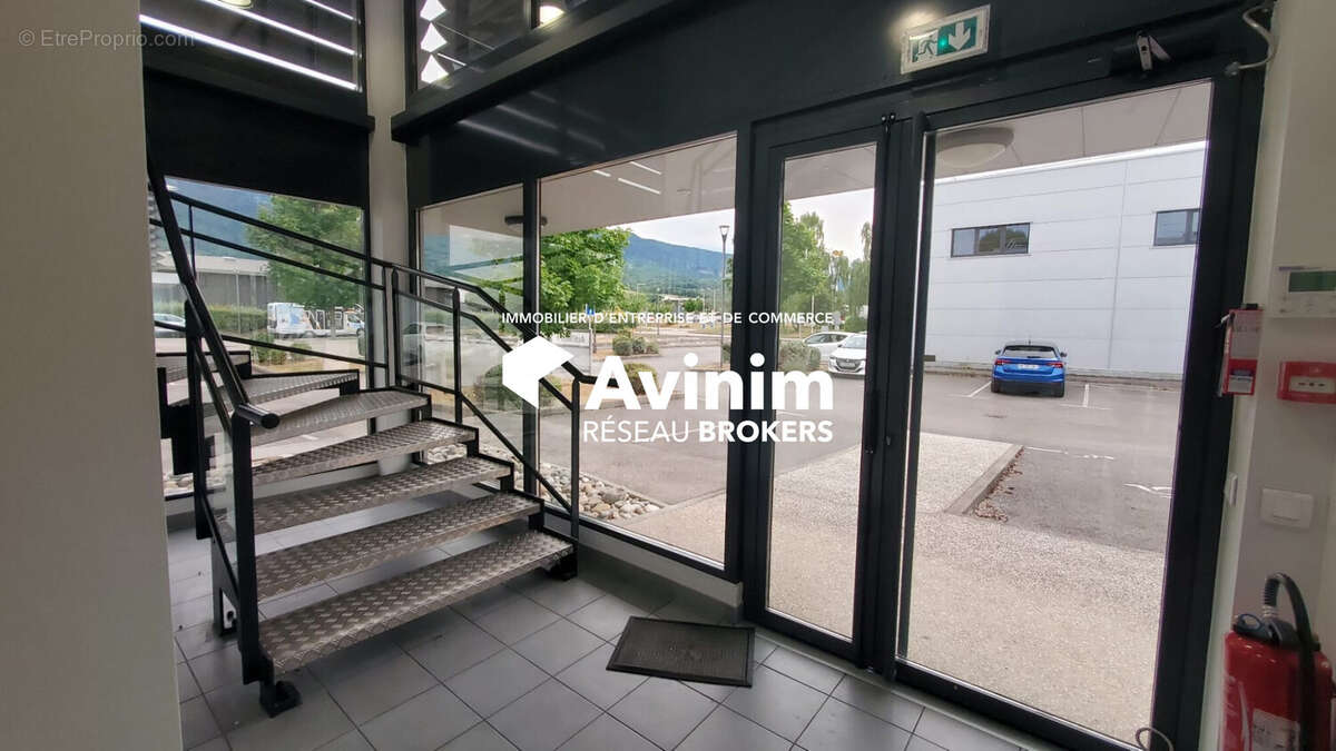 Commerce 521 m² à Archamps  - photo 9