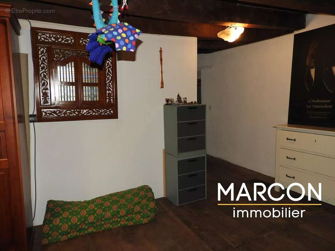 Maison à SAINT-PIERRE-BELLEVUE