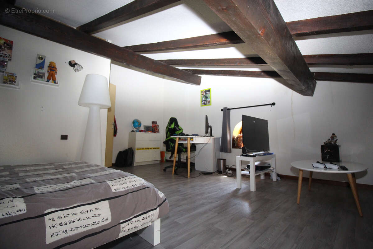 Maison à DREMIL-LAFAGE