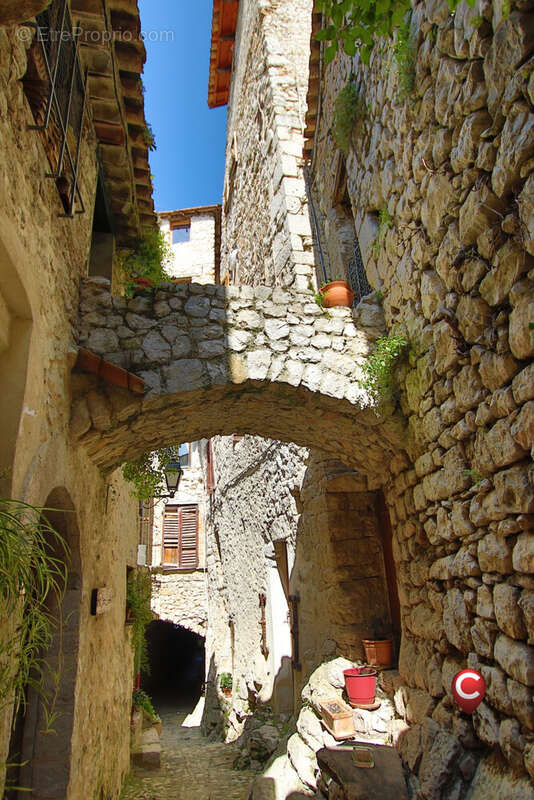 Appartement à PEILLON