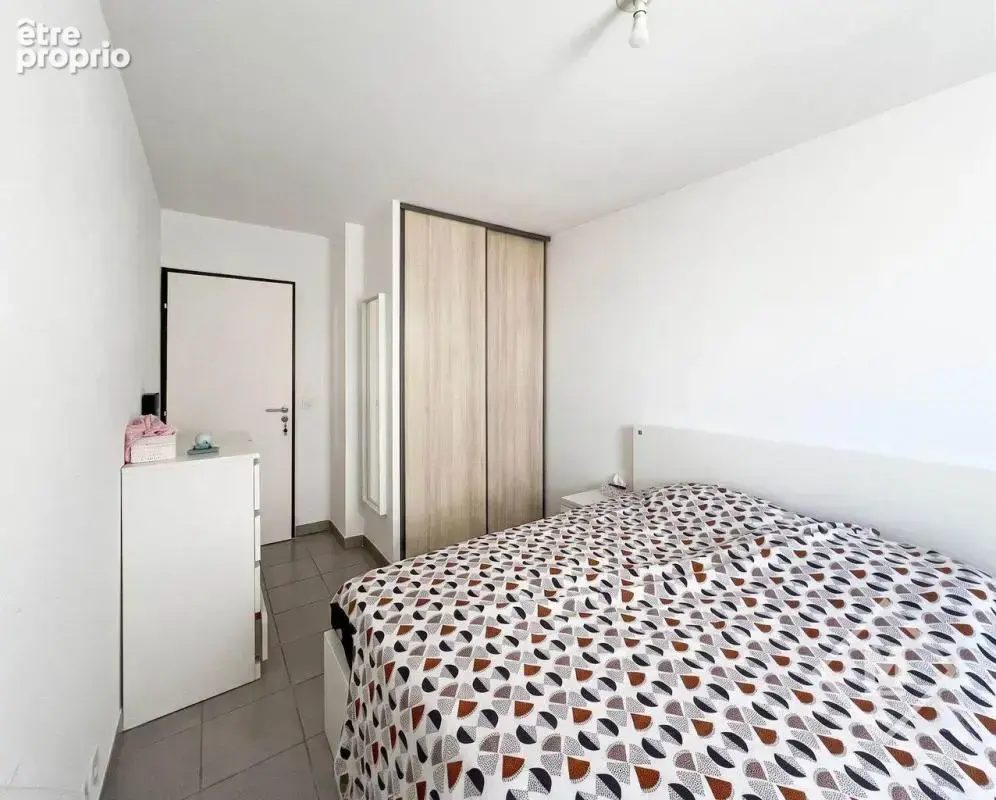 Exclusif : Appartement T3 Récent et Lumineux à Marseille 5ème, Quartier Baille - photo 7